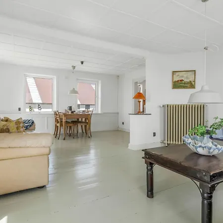 Casa vacanze 18-person With Views Of The Fjord And Lots Of Facilities Thyholm