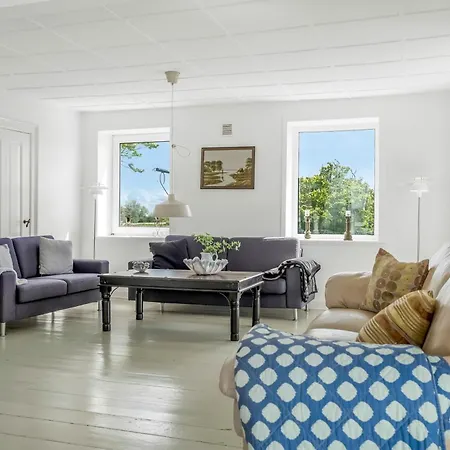 18-person With Views Of The Fjord And Lots Of Facilities Сasa de vacaciones *