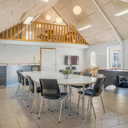 18-person With Views Of The Fjord And Lots Of Facilities *