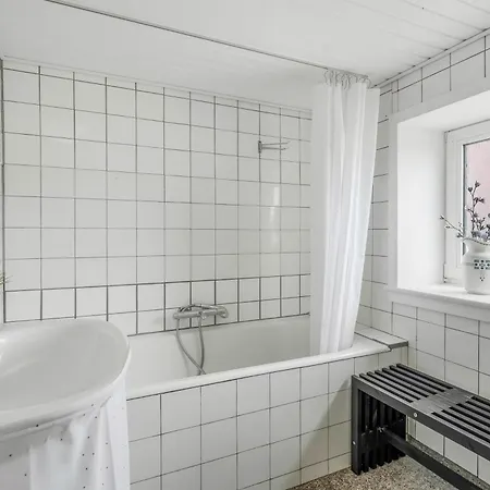 18-person With Views Of The Fjord And Lots Of Facilities * Thyholm